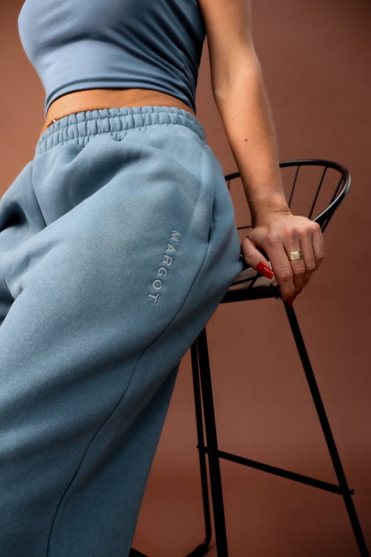 Functional Shape Wide Leg Jogger