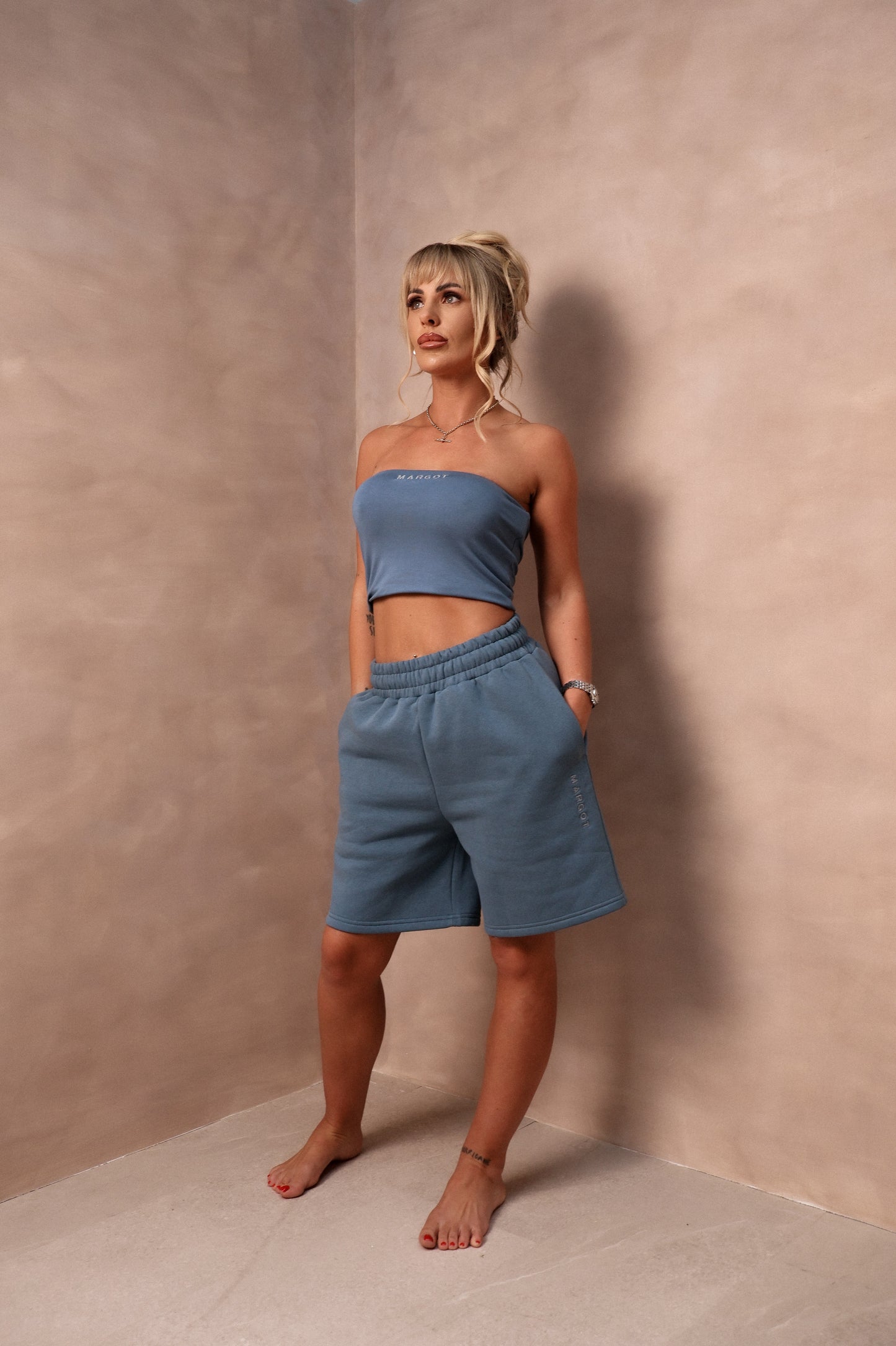 Shape Bandeau + Shogger Set