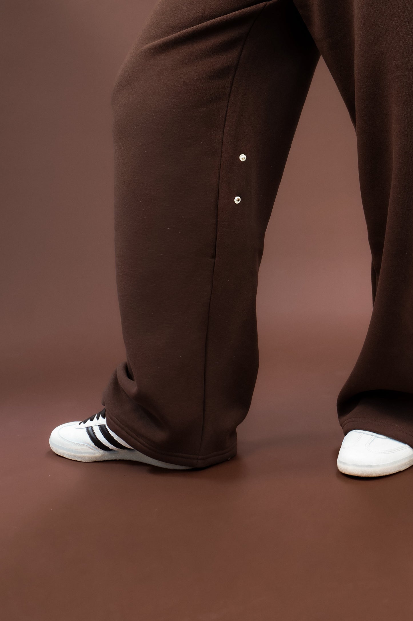 MARGOT Functional Wide Leg Jogger Set in Chocolate Brown